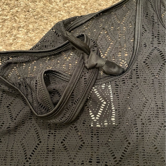 Bundle of Kid’s Art Class Cover-Up and Janie and Jack Swimsuit - Picture 4 of 9